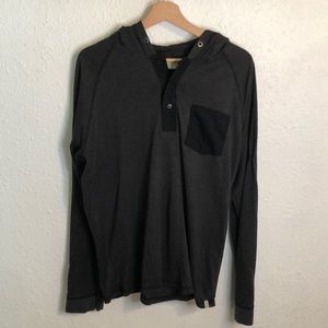 Men’s long sleeve henley tee with hood